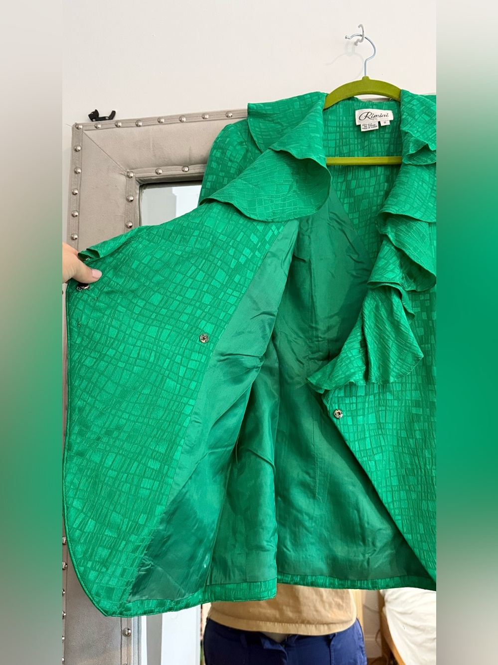 Vintage 80s Green Rimini Silk Blazer Ruffles & Rhinestone Closure - Picture 7 of 10
